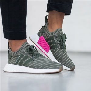 Adidas NMD R2 primeknit shoes